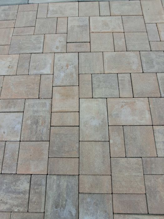 Montare/Vanzare/Materiale/Pavele=LA GATA