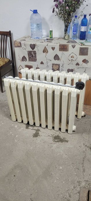 Батарею чугунную