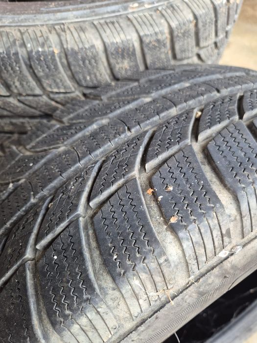 Anvelope iarna 205/60r16