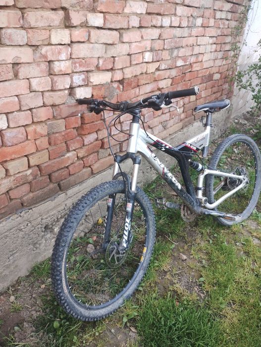 Vând bicicleta univega