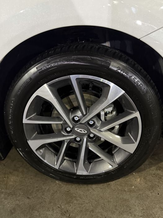 Продам Chery Arrizo 6 pro белого цвета