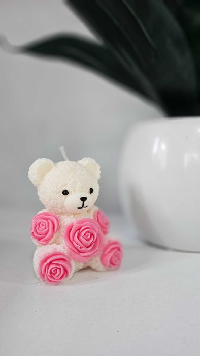 Lumânare ursuleț handmade – decor dulce și parfumat
