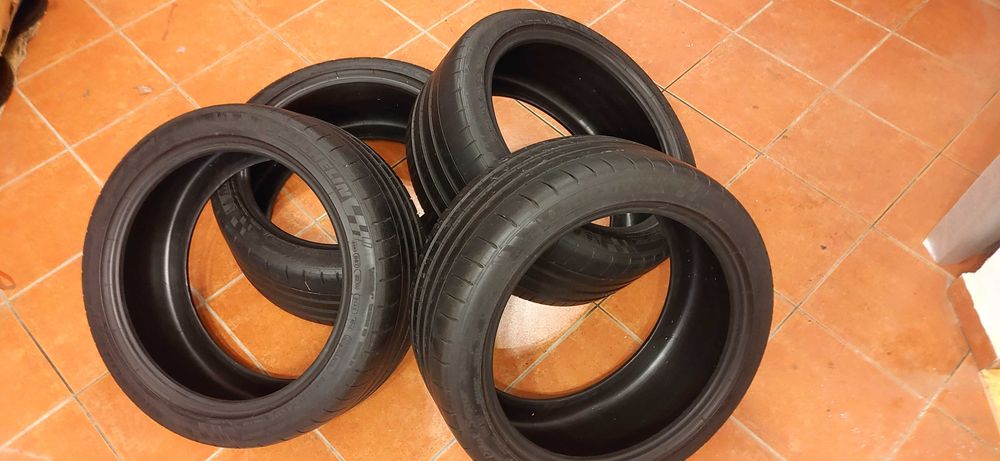 Set 4 anvelope vara Michelin Pilot SuperSport 245/40/R18 XL