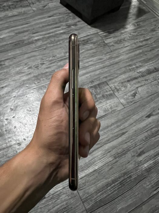 IPhone 11pro 64 gb krishka singan