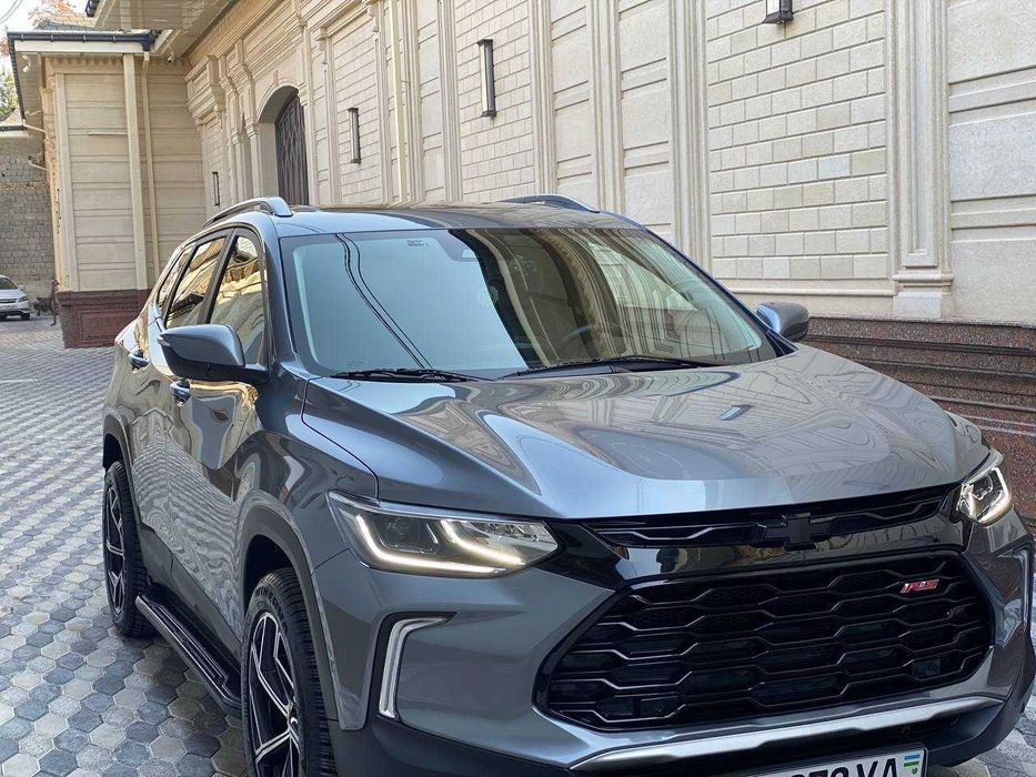 Tracker 2 Premier Turbo сотилади.