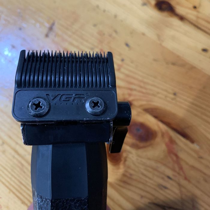 Здравейте Продавам Машина За подстригване VGR