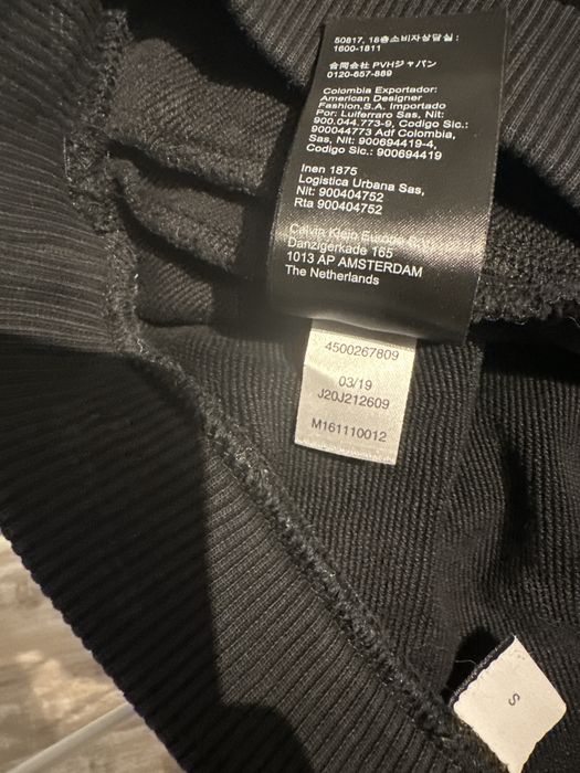 Пола Calvin Klein S размер