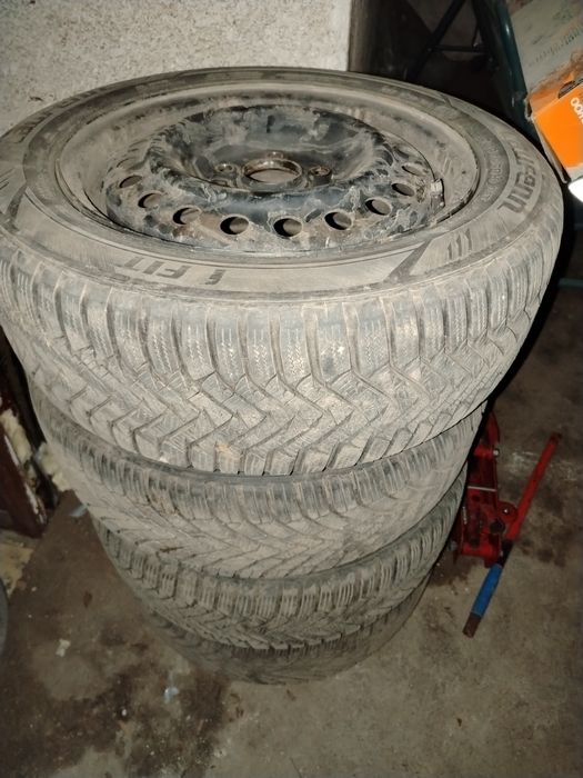 205/55/16 5х114.3 64.1 отвор