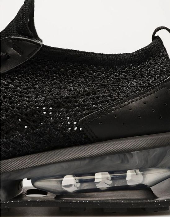 NIKE Air Max Flyknit Racer Shoes Black EU43