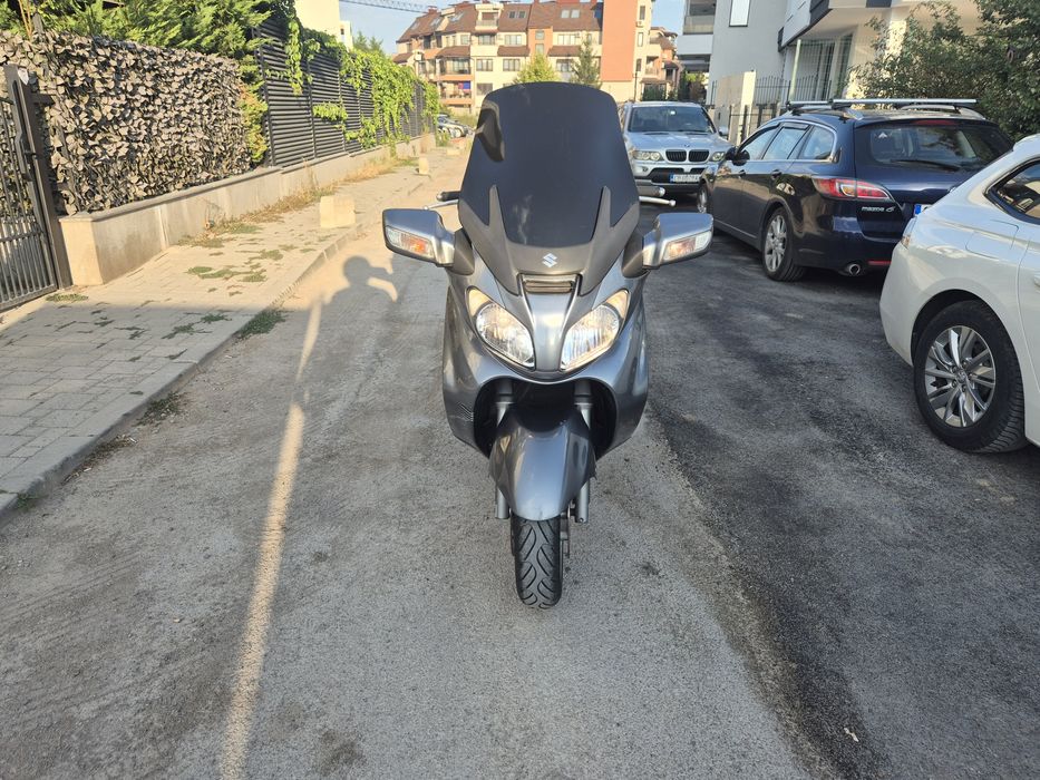 Suzuki Burgman 650 executive