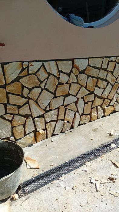 Vând piatră naturală de munte și montez