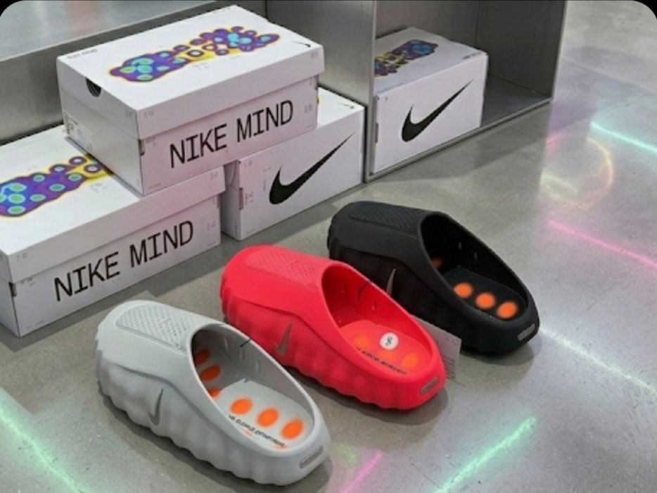 Шлепки Nike Mind 001