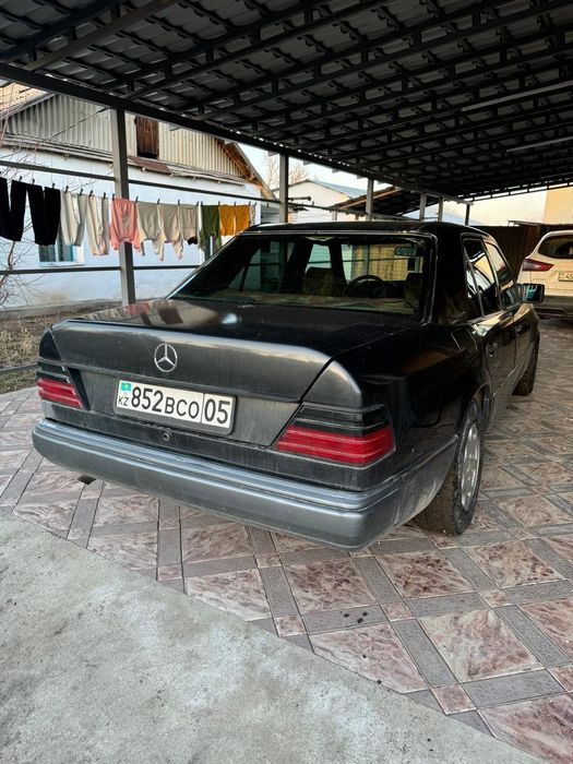 Мерседес е 230 мерс