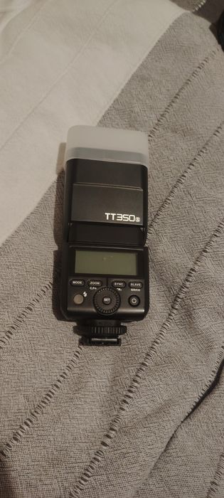 Sony a6400 с микрофон, обектив, 2 батерии и светкавица