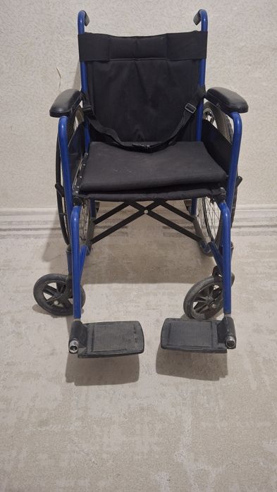 Инвалидная коляска