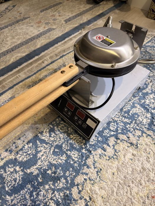 Вафельница Bubble Waffle (HongKong Waffle) aparat