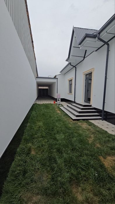 Манзил келес навои котта йул юзида 2.6 сотик