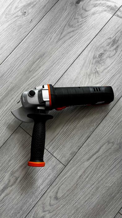 Аккумуляторная болгарка WORX