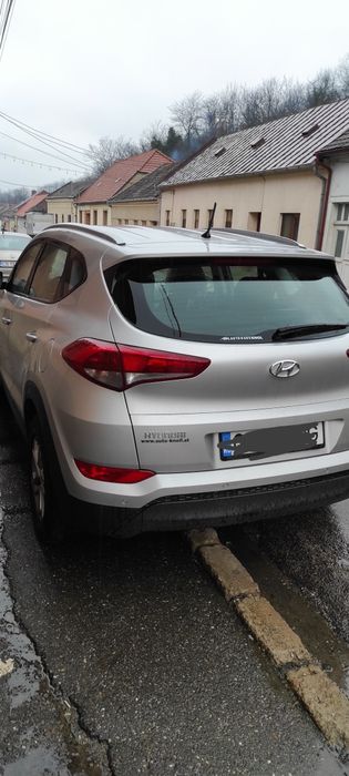 Vând Hyundai Tucson 2WD 6 MT