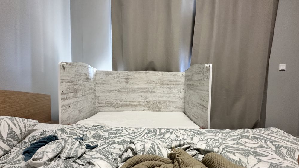 Кошара Тони 60/120 +чаршафи и играчки