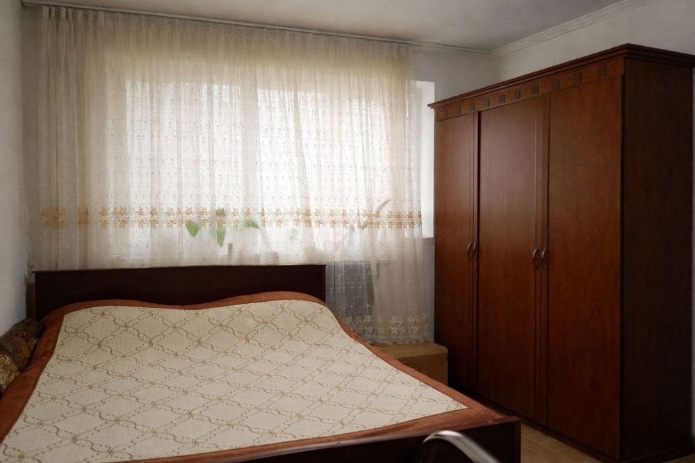 Продаётся 2-х комнатная квартира в центре г Кагана