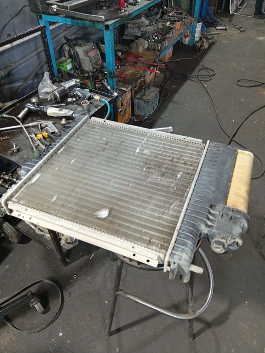 Радиатор для е36