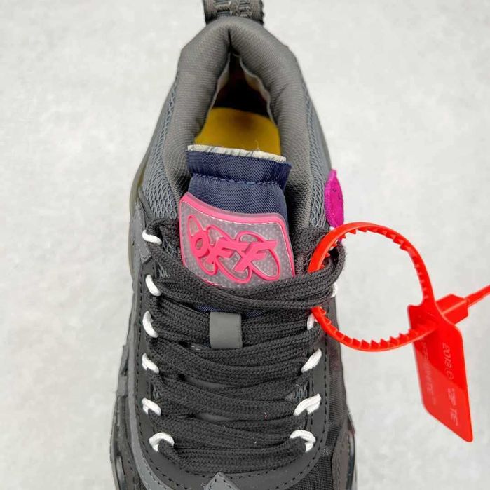 НАЛИЧНИ Off-White ODSY 1000-47 номер