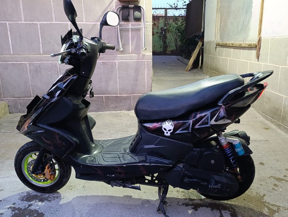 Мопед  скутер б/у обмен есть !