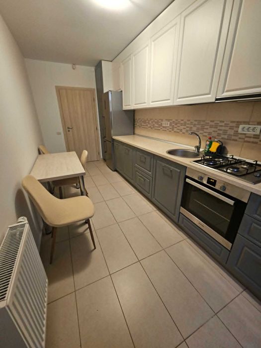 Inchiriez apartament - 2 camere + debara + parcare subterana in ansamblul CIty of Mara
