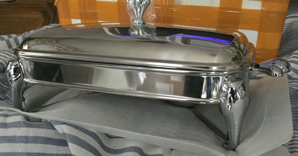 Хромирана тава 2.5l шведска маса затоплещя се барок ретро