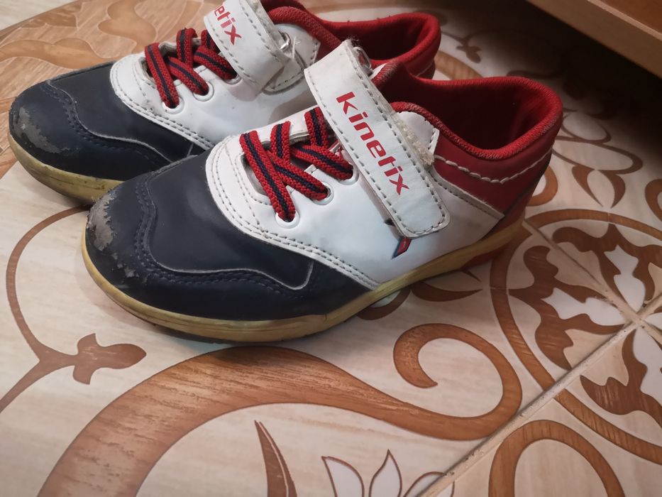 Кроссовки для мальчиков бесплатно