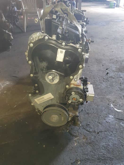 Motor 1.7 vito viano Renault R9NA402 injectoare pompa înainte