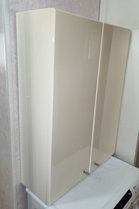 Шкафчик для ванной