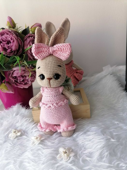 Плетени играчки на една кука
