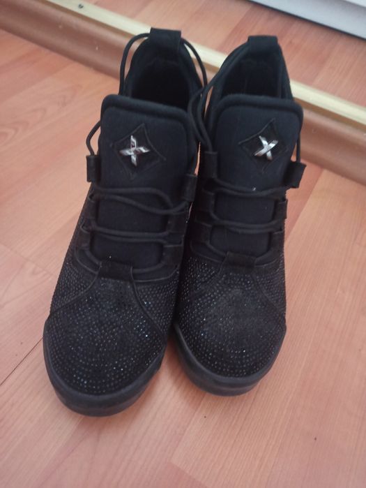 Обувь женская, ботильоны