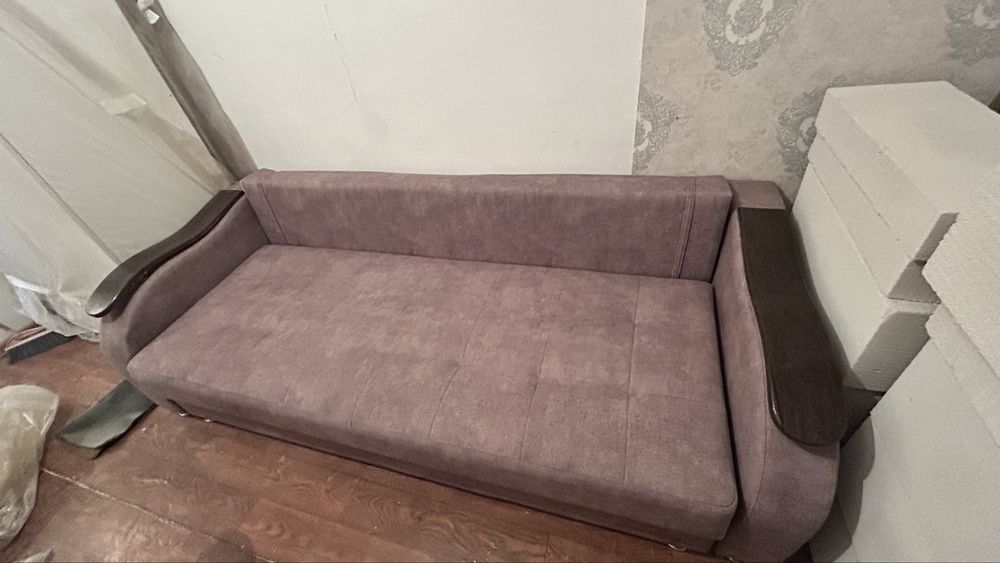 Диван продам б/у