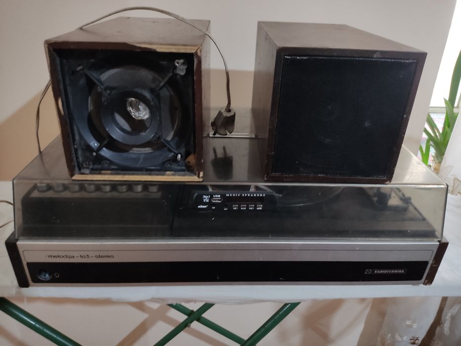 Усилитель с колонками