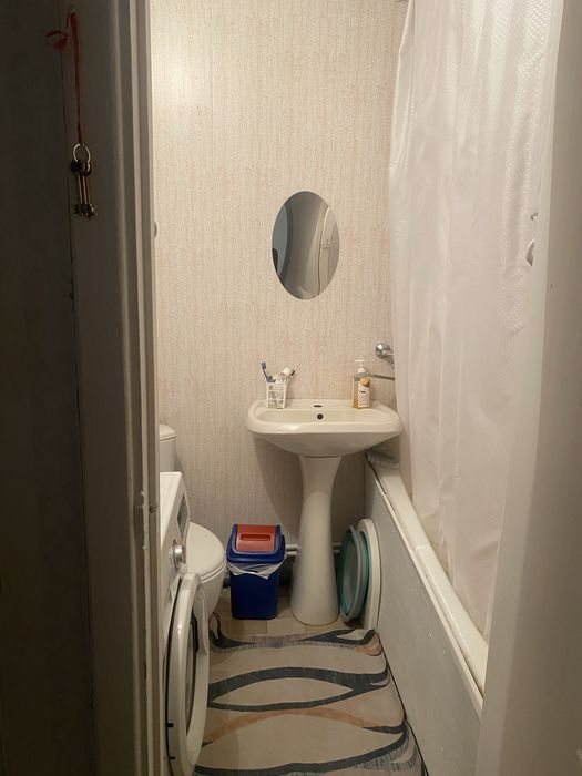 Продам  1 ком кв район город дел