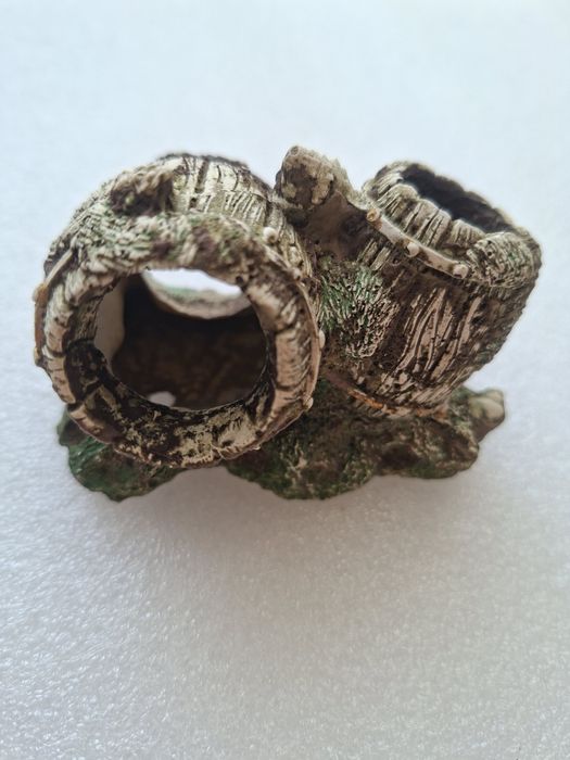 Декорация за аквариум и принадлежности.