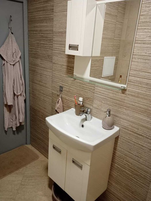 Отдава се под наем обзаведен апартамент в гр. Дупница