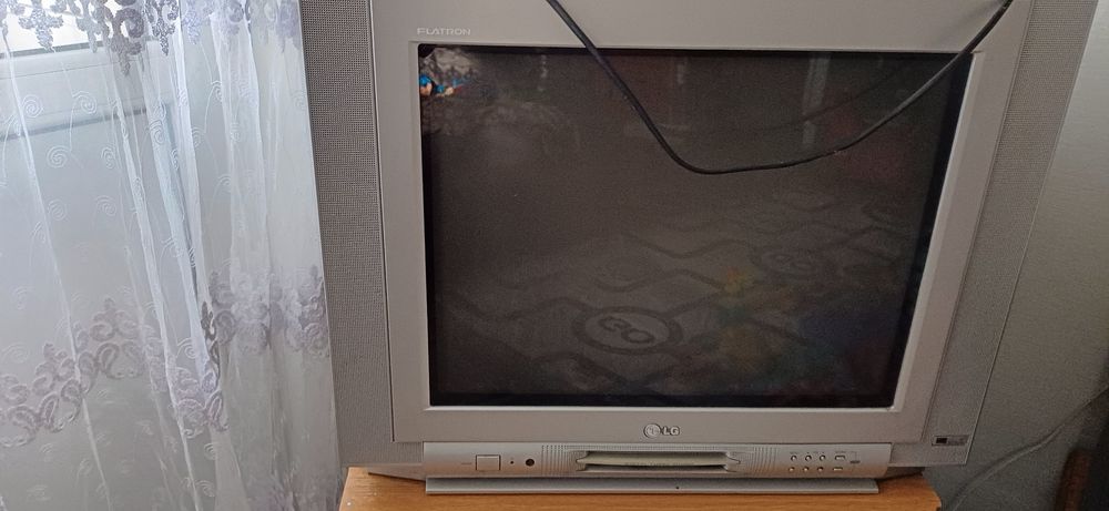 Продам телевизор