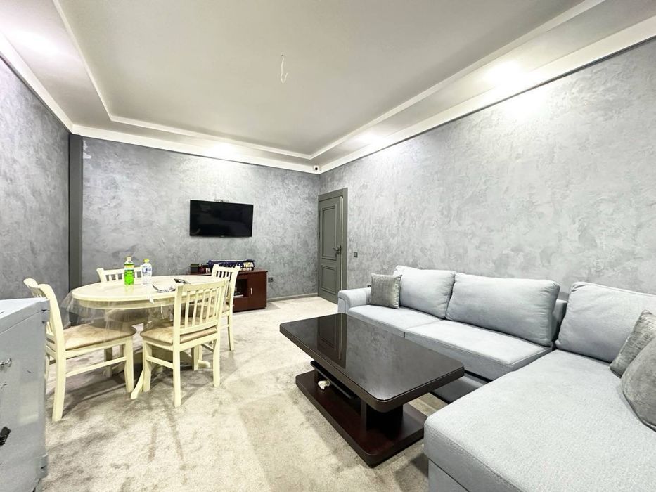 Айбек | Шох мед центр - Сдается в аренду Евро офис вдоль дороги 150м2