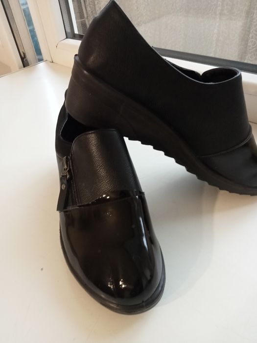 Новая обувь! Недорого!