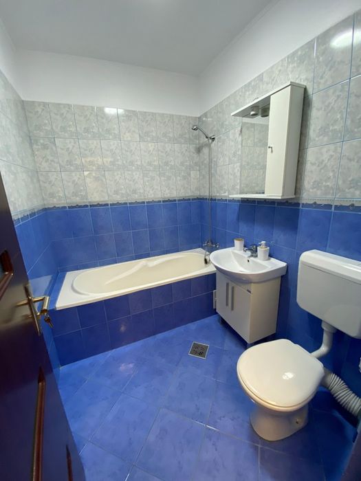 Apartament de închiriat