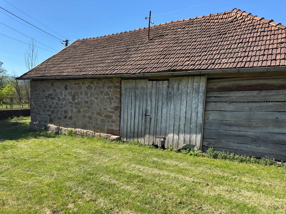 Vand sau schimb cu apartament în Deva, casa in Hartagani