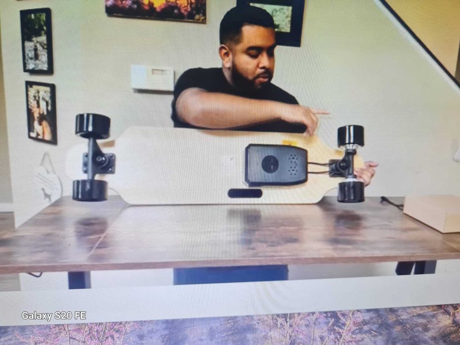 Skateboard-ul electric CAROMA 350W