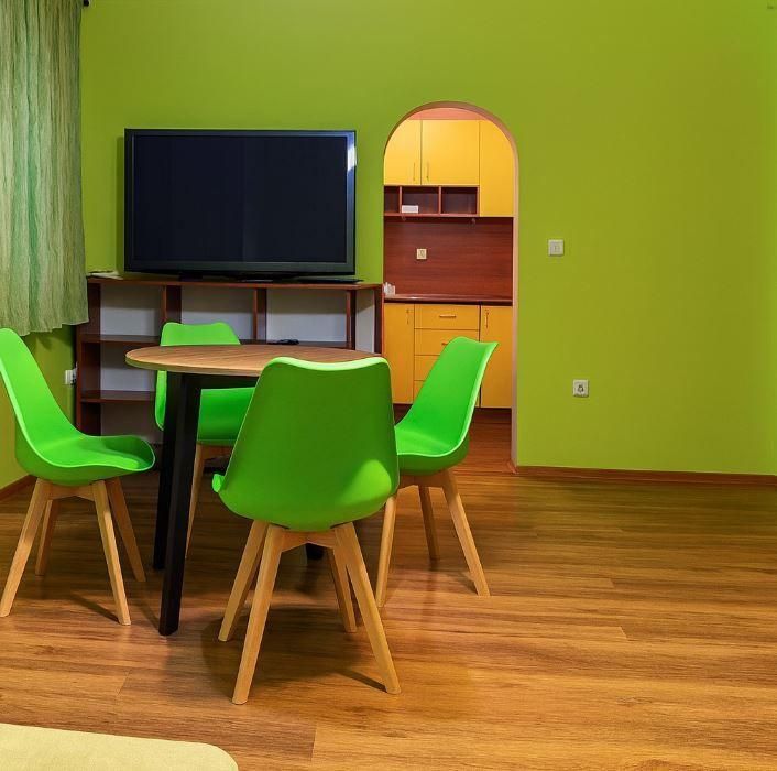 Дава се под наем Тристаен апартамент в Варна, Виница - 85 кв.м за 440 € - Снимка #1