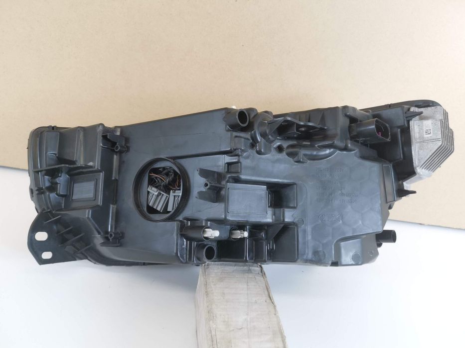 Фар Дясно Пълен Лед Волво ХЦ40 / Volvo XC40 1 Оригинален В Добро Състо
