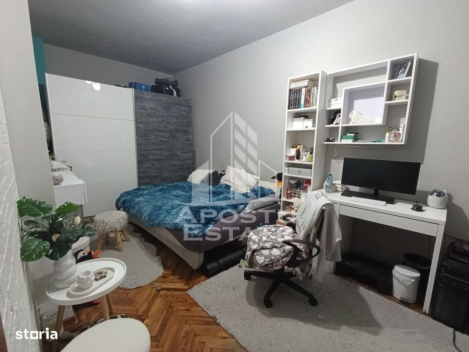 Apartament cu 4 camere, centrala proprie, 2 bai, terasa, zona Iosefin — fotografia 1