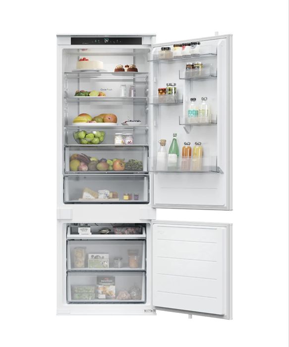 Frigider / combină frigorifică incorporabilă Candy CNBQT3719EW – No Frost, 382L, Wi-Fi